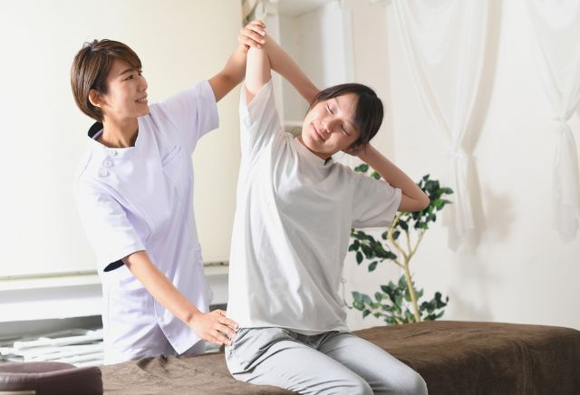 自家施術・自己施術とは？注意すべきルール・違反時の措置も紹介！